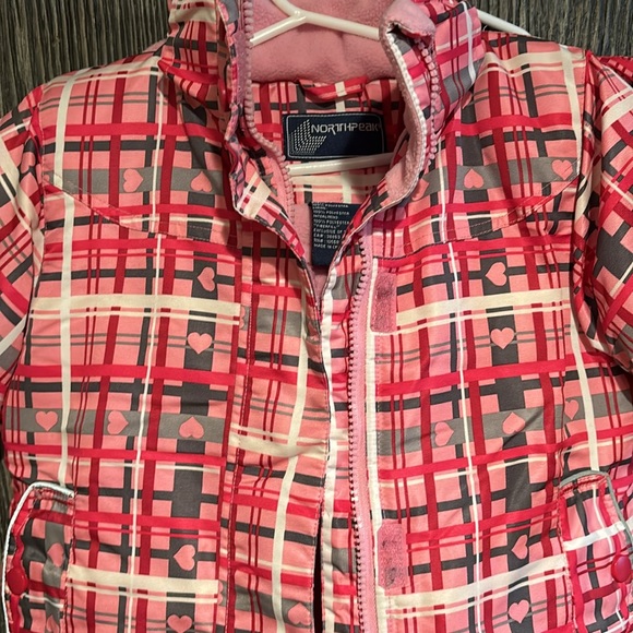 2t North Peak girls snow suit, pink, detachable fur hood - Picture 4 of 6